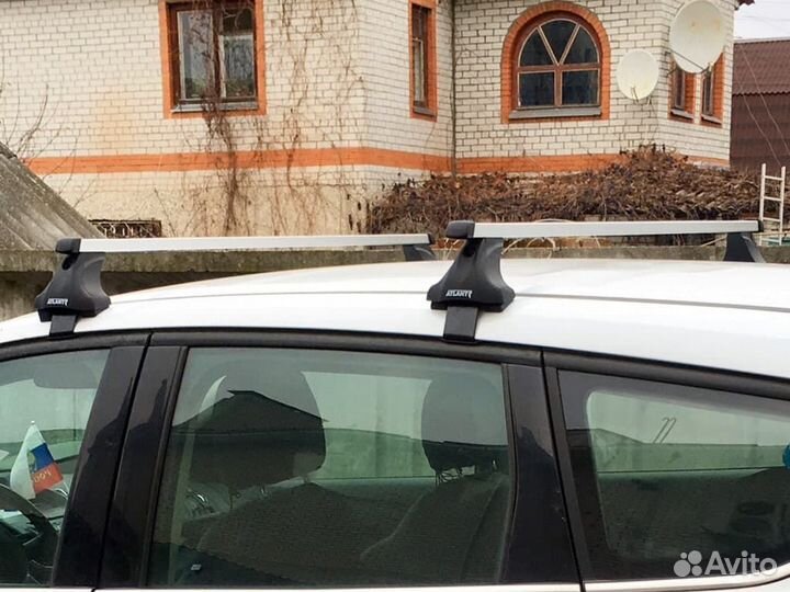 Багажник новый на крышу автомобиля