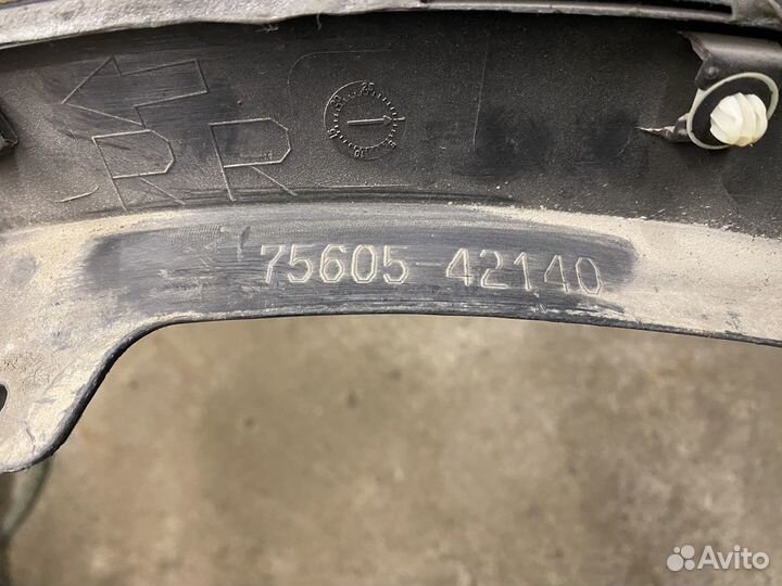 Расширитель задний правый Toyota RAV 4 XA40 rest