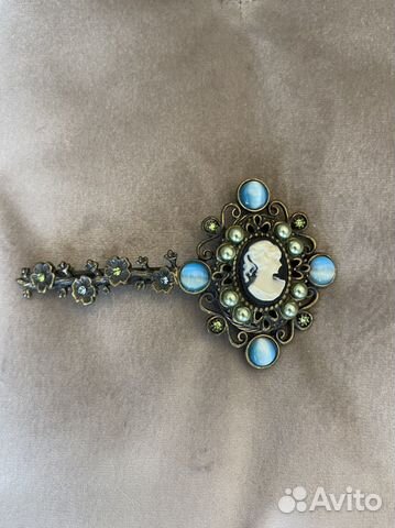 Заколка для волос с камеей и жемчугом France