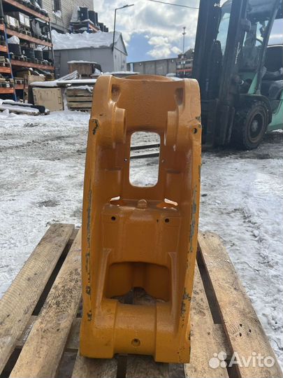 Поворотная рама (Swing post) 331/49745 JCB 3CX-4CX