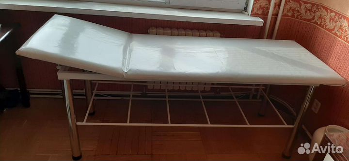 Массажная/ Косметологическая кушетка