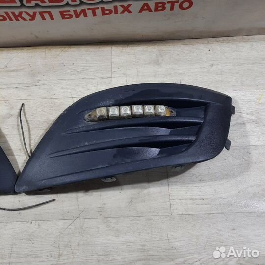 Накладка противотуманной фары LADA Largus 2014