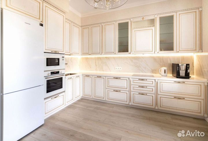 Кухонный гарнитур в классическом стиле на заказ