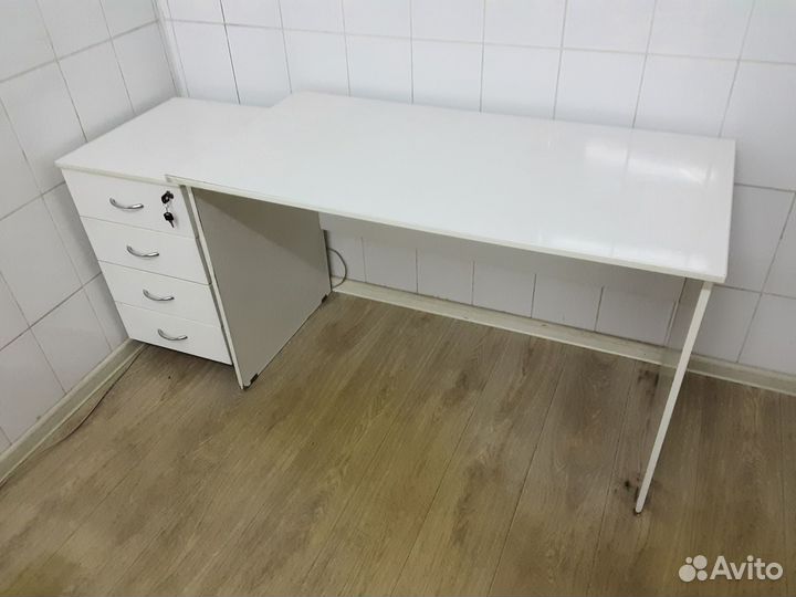 Медицинский Шкаф Стол Стул Тумба