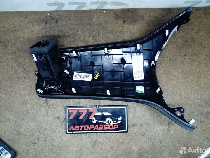 Накладка декоративная на Торпедо Kia Cerato 3