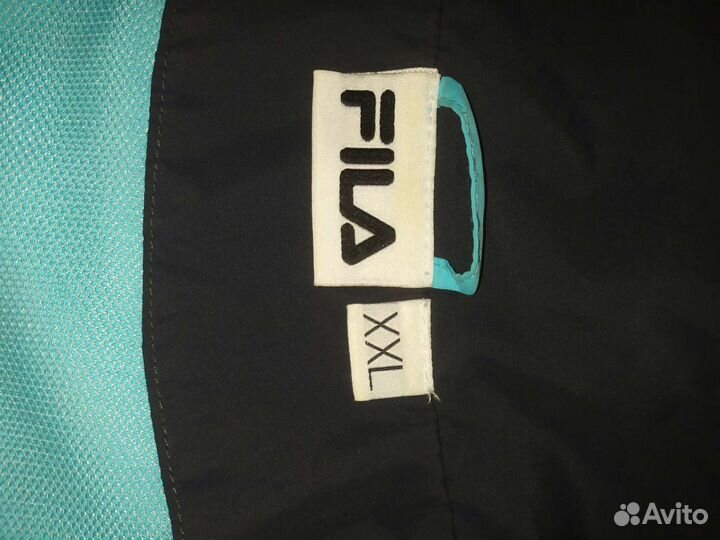 Продам женский спортивный костюм Fila