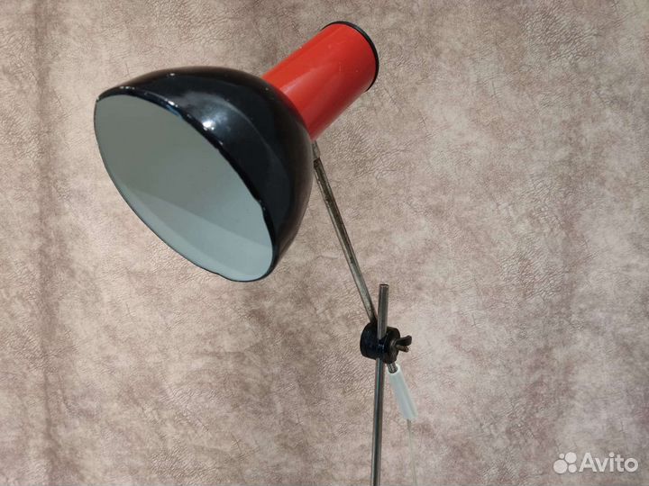 Винтажная настольная лампа