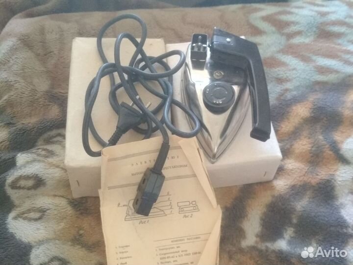 Утюг дорожный времён СССР