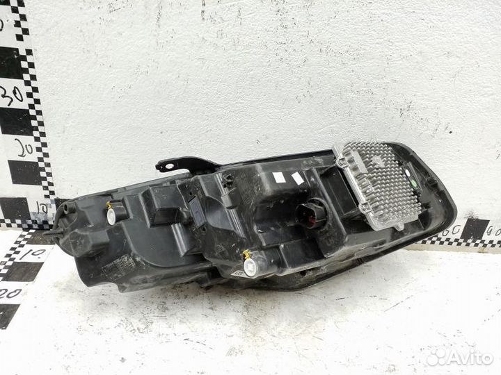 Фара левая Jaguar E-Pace LED