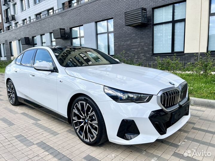 BMW 5 серия 2.0 AT, 2024, 500 км