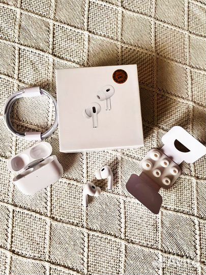 Наушники AirPods Pro 2