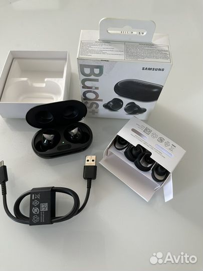 Беспроводные наушники samsung buds +