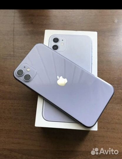 Телефон iPhone 11