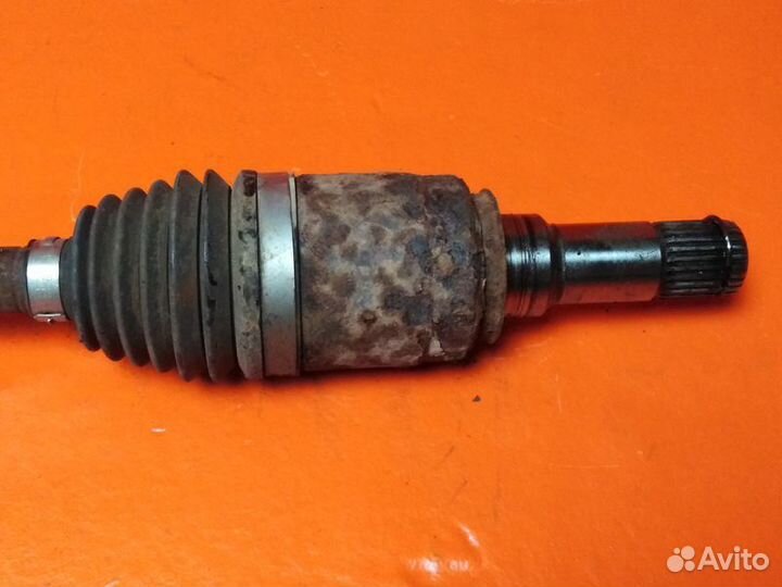 Привод задний правый Ford Escape 2010