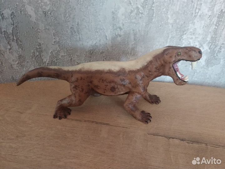 Фигурка Горгонопса