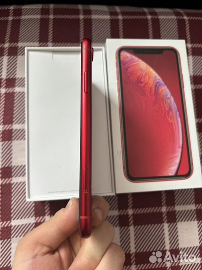 iPhone Xr, 64 ГБ