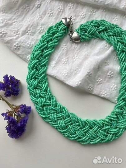 Колье из бисера