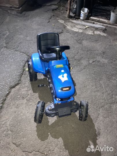 Синий трактор