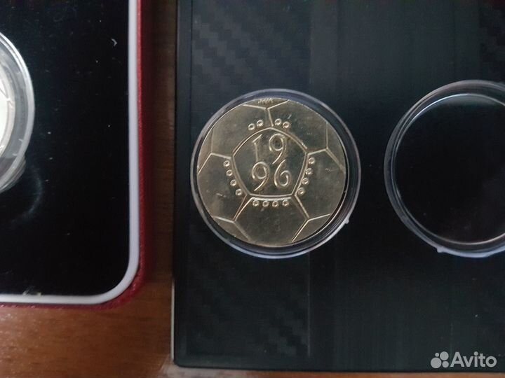 Серебро монета 2 фунта 1996 чемпионат футбол мяч