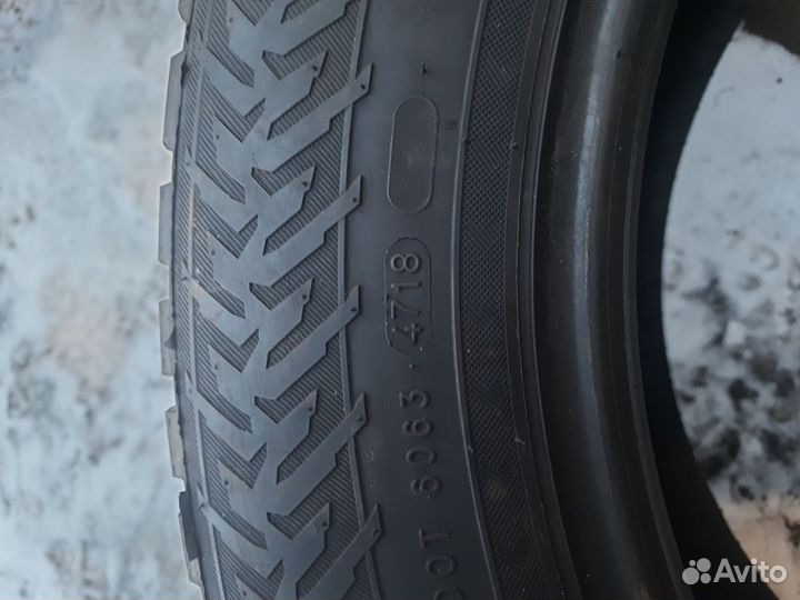 Nokian Tyres Hakkapeliitta 8 SUV 225/60 R17 103T