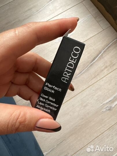Консиллер artdeco