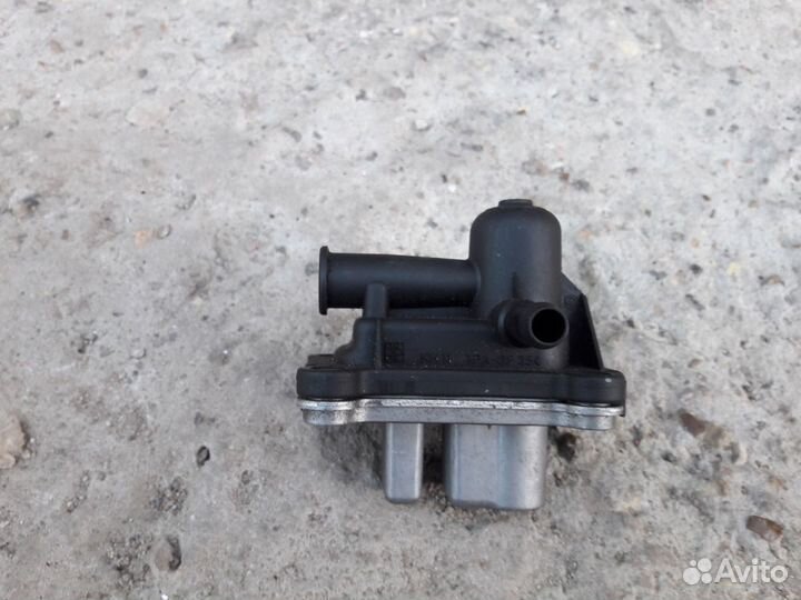 A6110700079 Радиатор топлива Мерседес