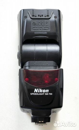 Вспышка Nikon SB-700