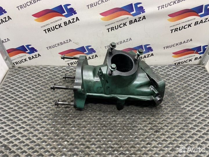 Соединитель колено впускного коллектора