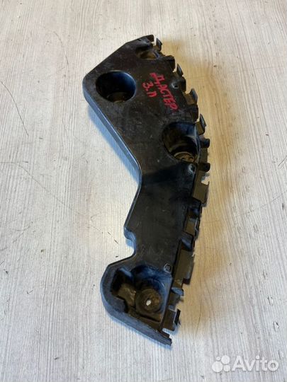 Кронштейн бампера задний левый Renault Duster