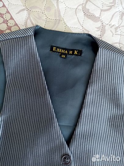 Жилет и брюки на 128 для мальчика, серый