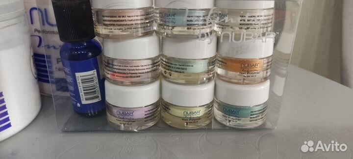 Акриловая пудра для наращивания ногтей