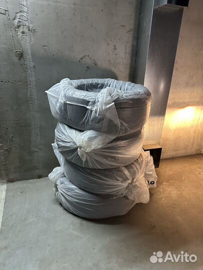 Bridgestone Blizzak DM-V2 235/55 R19 и 255/50 R19