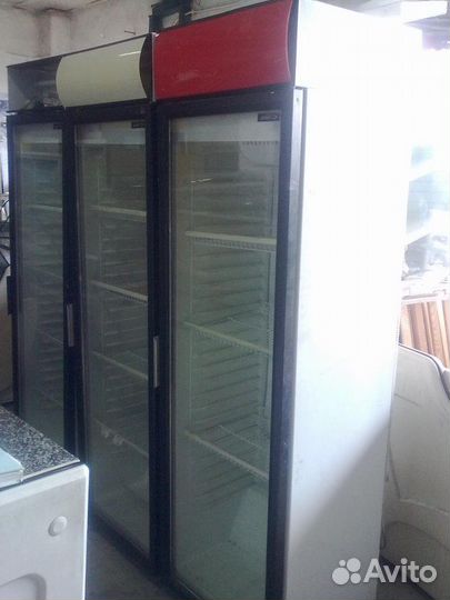 Холодильный шкаф