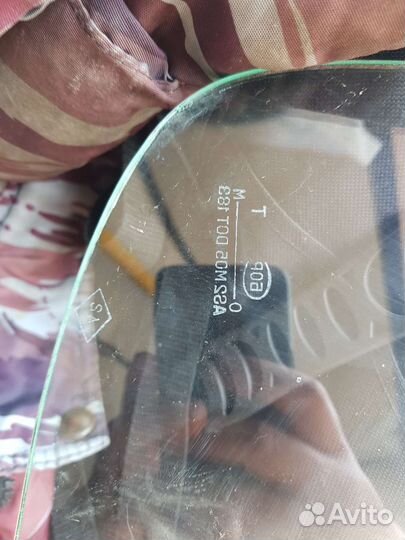 Стекло заднее на Волгу 24-31