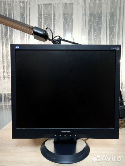 Монитор Viewsonic VA903B