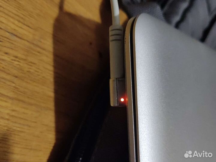 Apple macbook air 13
