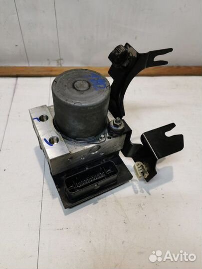 Блок abs Renault Duster LE adventure (05.2014