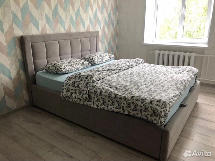 Кровать двухспальная