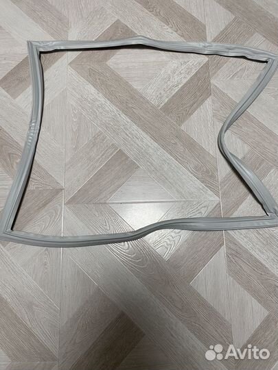 Резинка для холодильника морозильная камера