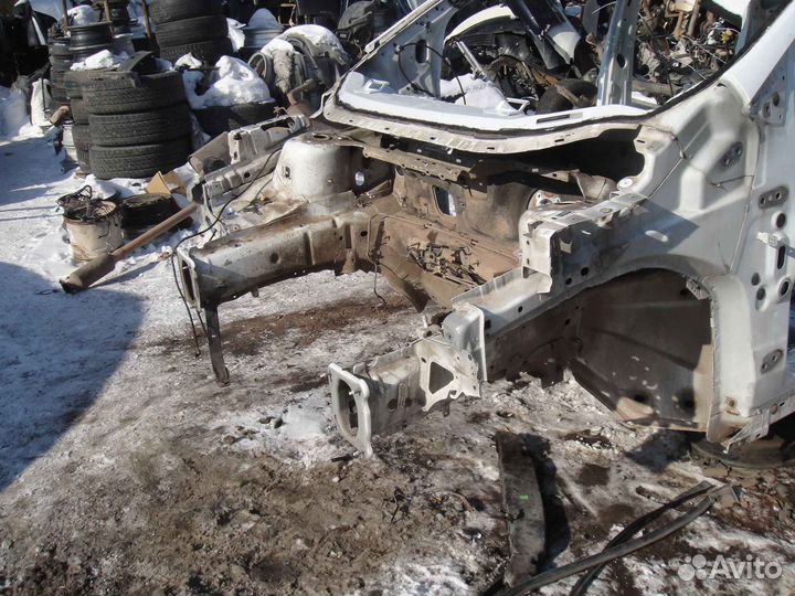 Ford kuga Четверть передняя левая