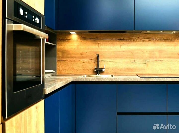 Кухонный гарнитур от фабрики мебели