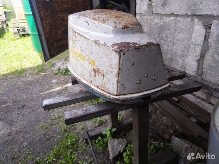 Колпак лодочного мотора Ветерок 8