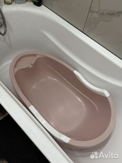 Ванночка для купания с горкой