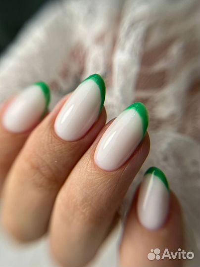 Маникюр и педикюр с покрытием
