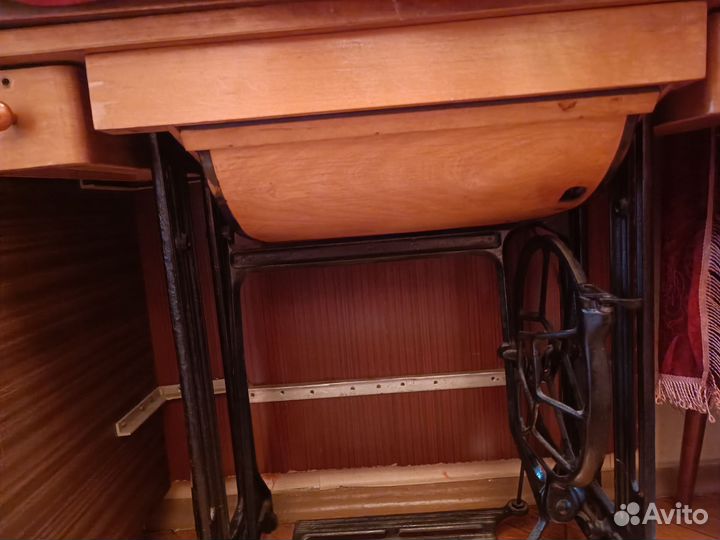 Швейная машинка ножная бу