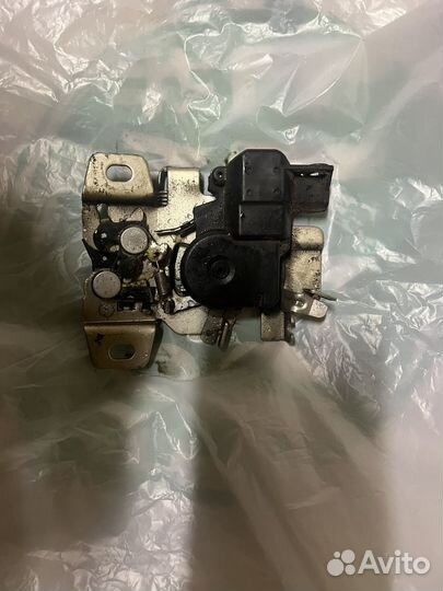 Замок багажника митсубиси галант 9