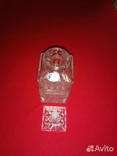 Графин хрустальный
