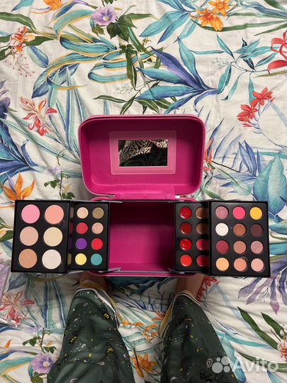 Большой набор косметики