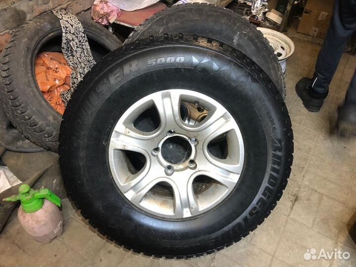 Bridgestone 613V 275/70 R16 114