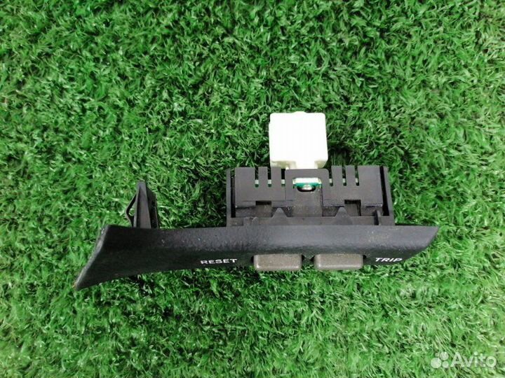 Кнопка Toyota Celsior UCF31 3uzfe 2003